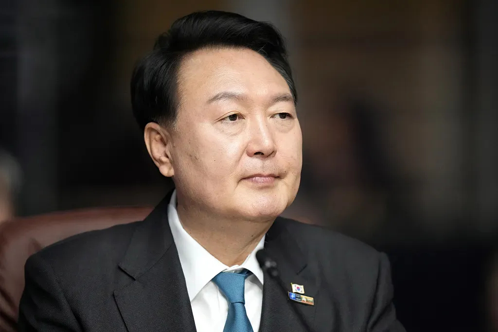 韩国总理及执政党党首发表共同讲话 8 日，韩国国务总理韩德洙与执政党国民力量党党
