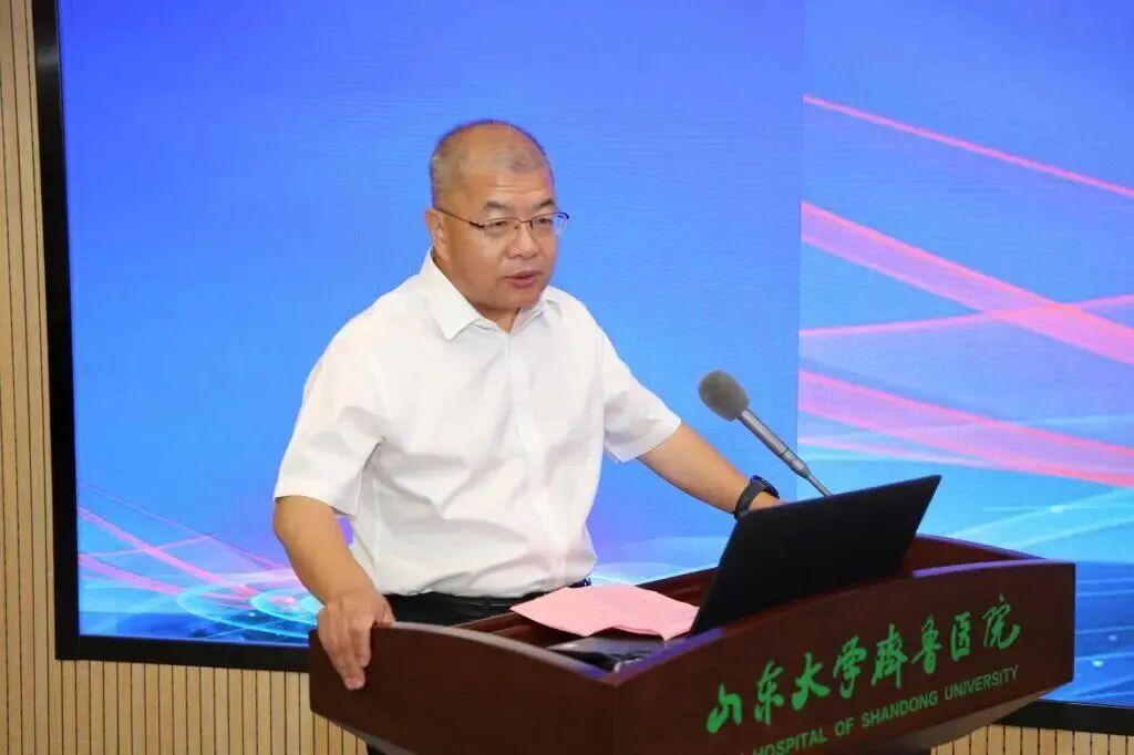 房建果已任山东铁投集团总经理！据“山东铁路投资控股集团有限公司”消息：4月30日