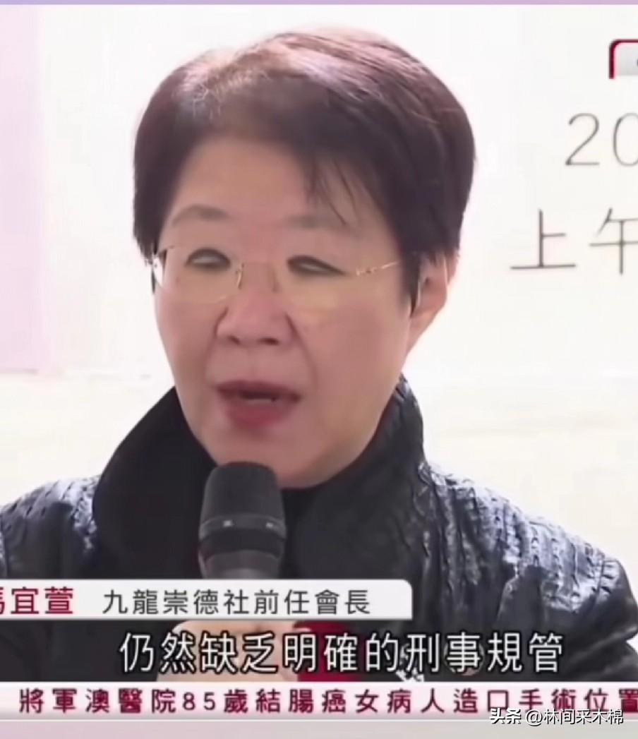 不好意思，真不是我故意，实在是没忍住！刚开始以为她在向我翻白眼，后来才知道，她并