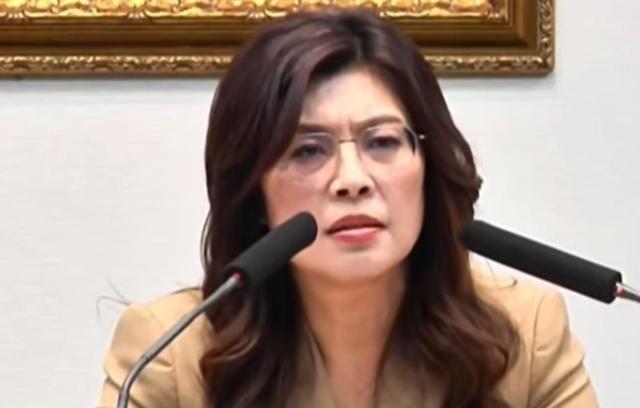郑丽文：“统一是非常虚无的问题”。国民党主席郑丽文7日在节目专访中先后两次被问到
