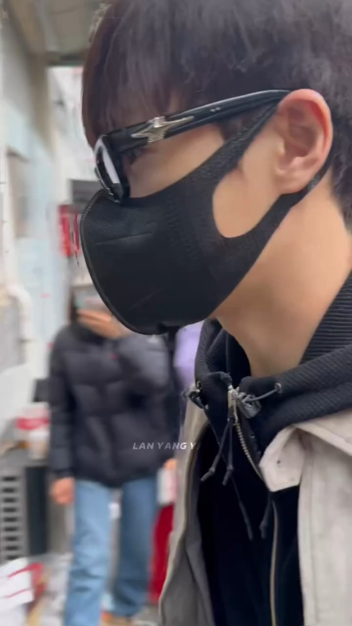 第一次进妆的宇文良，我燥候妆造🥰🥰🥰李昀锐归良辰第一次进妆李昀锐归良辰开机