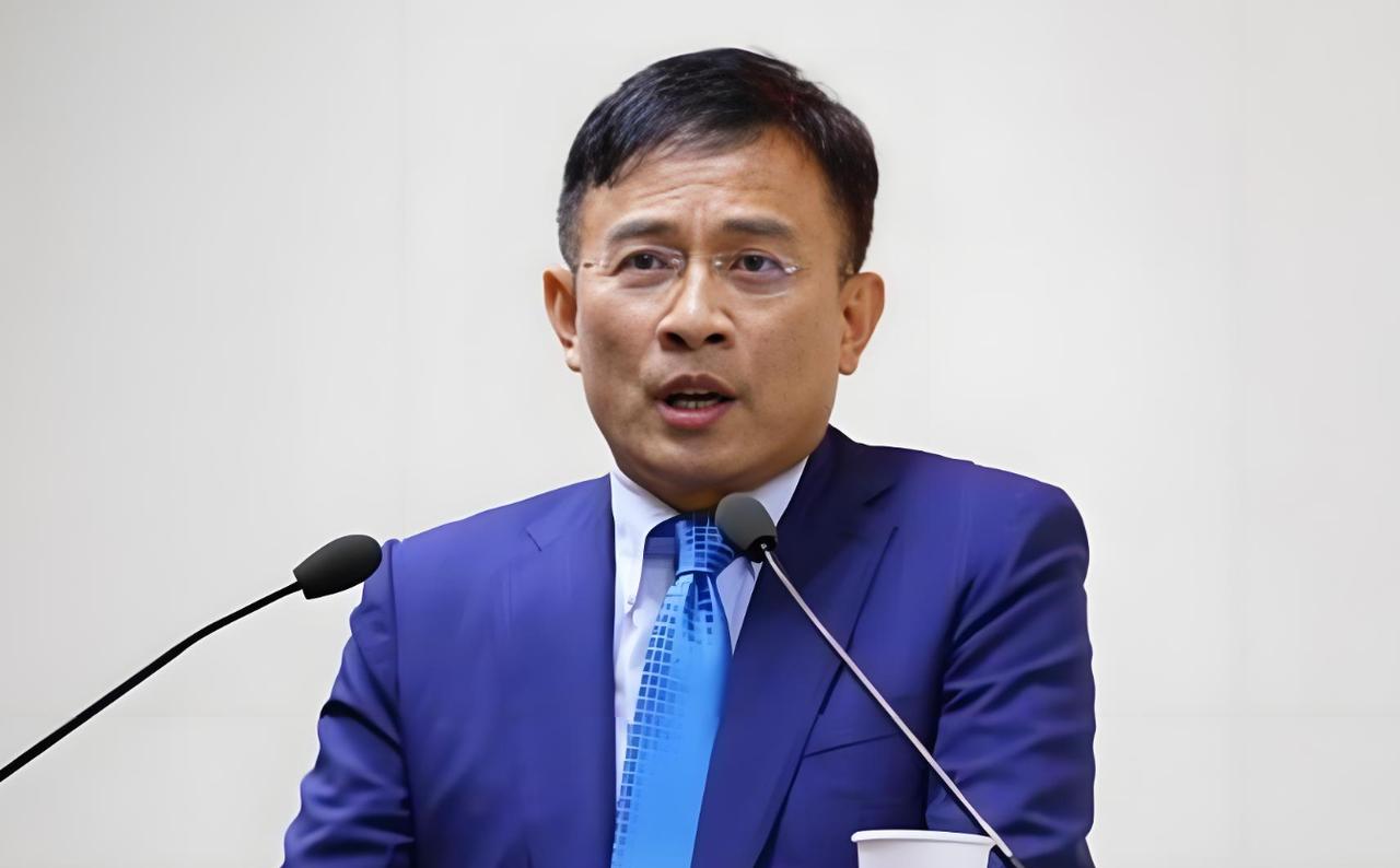 彭文正不惜一切代价推动两岸统一！绿营大酸：他已经毫无影响力！

最近一段时间，彭