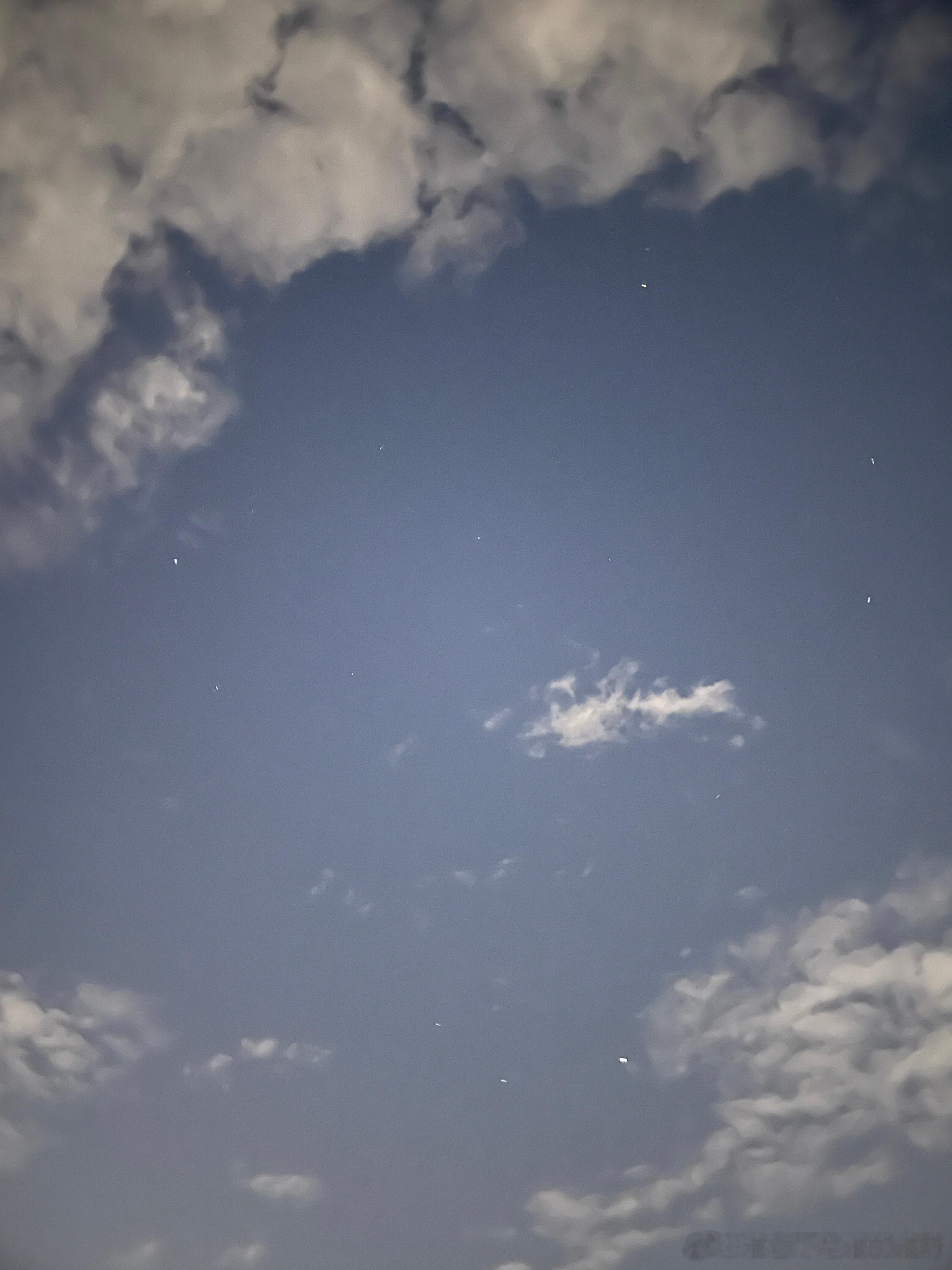 每一次危机，都藏着转机。毕竟这一波涨价也是受市场波动的影响，被迫而为之！业务受影