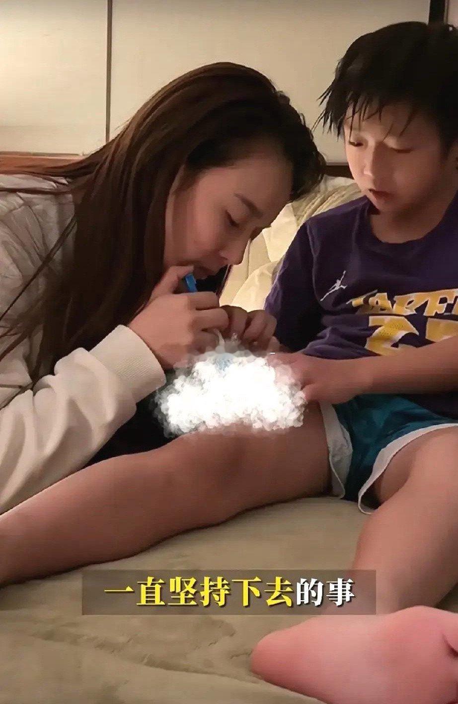 邹市明二儿子身高堪忧，无奈拼命打生长激素！他老婆透露孩子11岁，身高却只有1米3