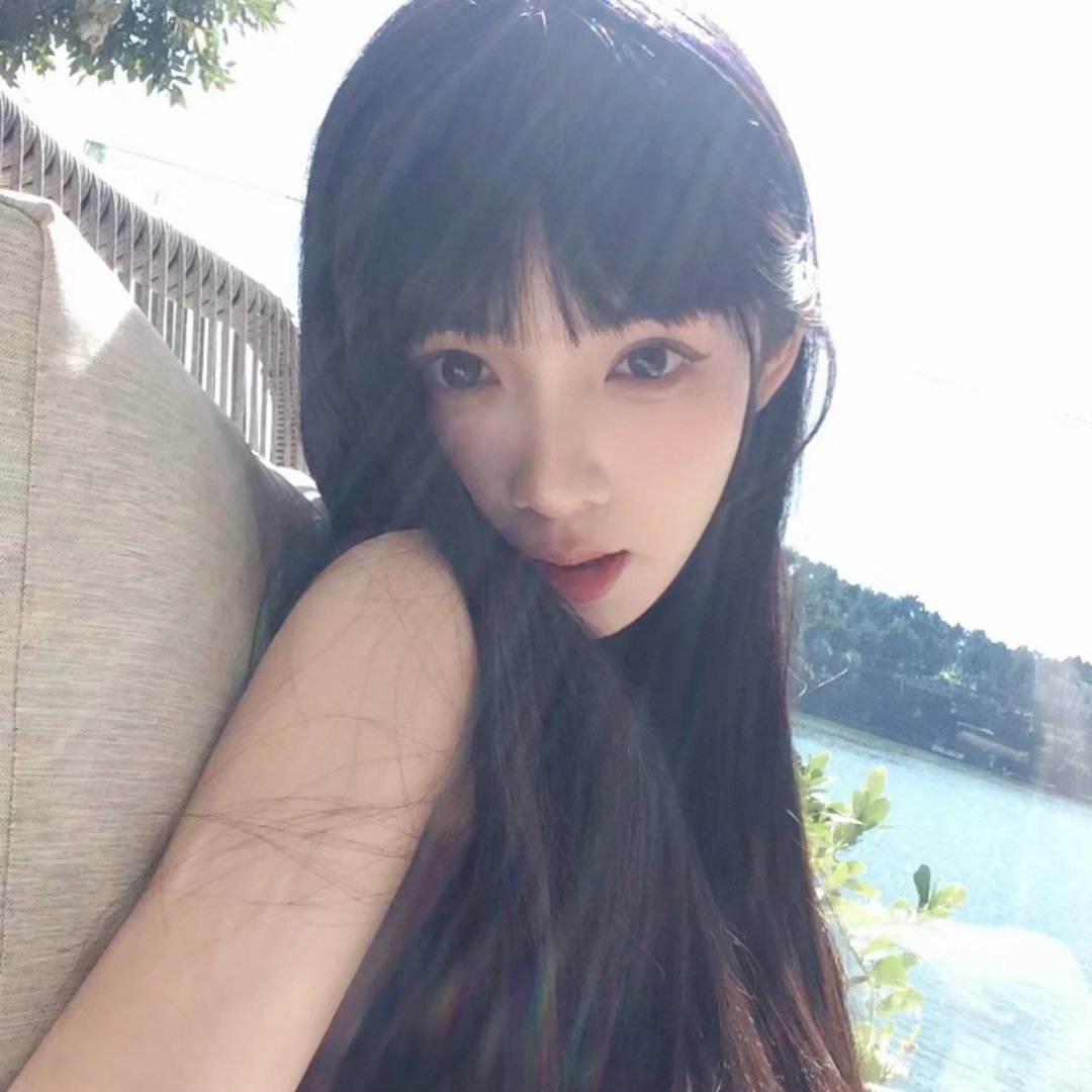 𝙒𝙚𝘾𝙝𝙖𝙩｜女生头像｜权威女头｜韩系女头｜ins风｜氛围感 