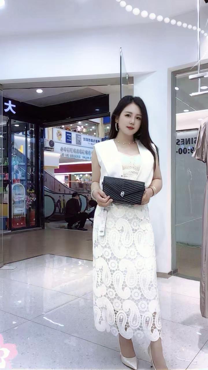 又到穿裙子的季节了