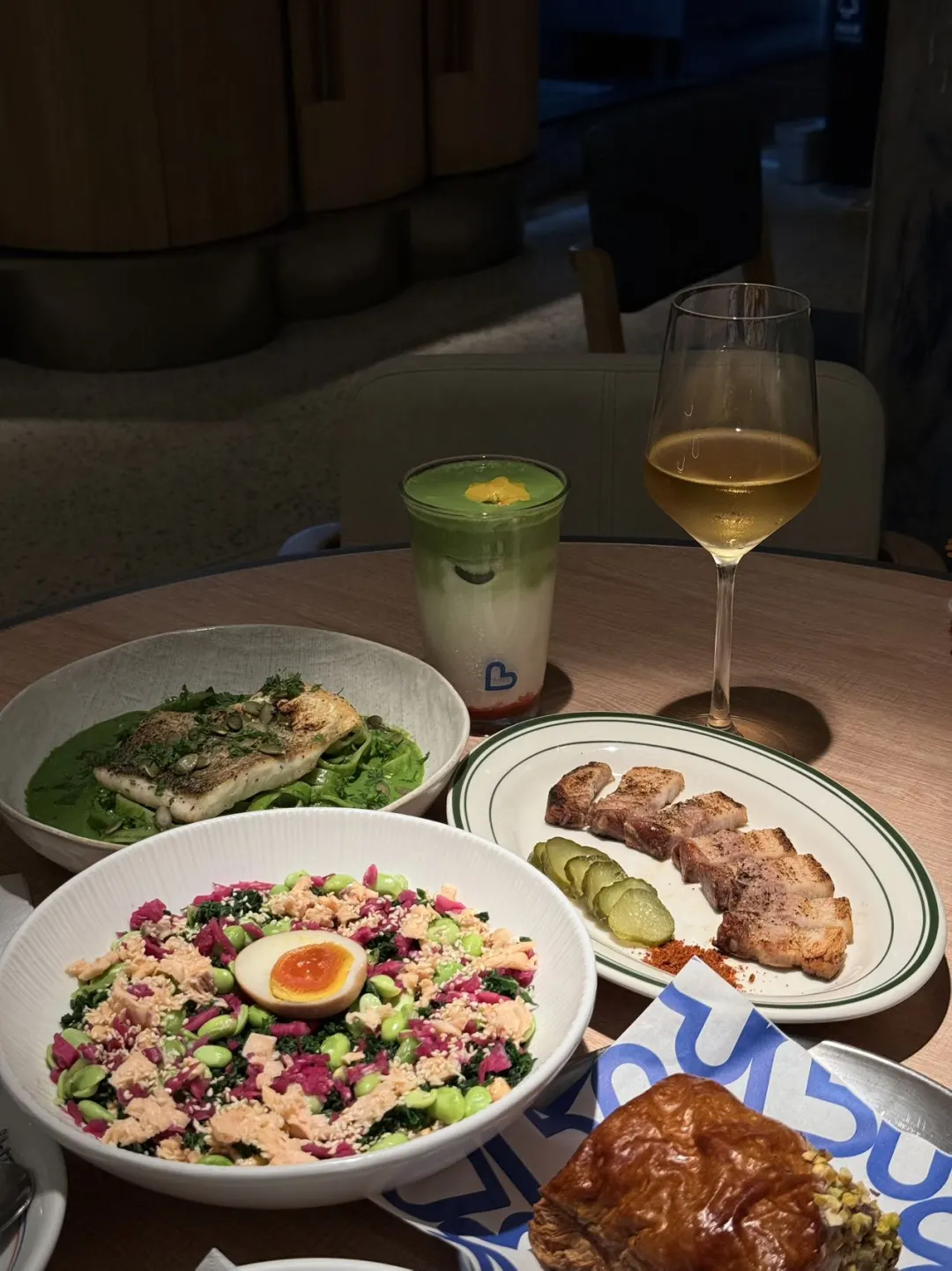 深圳初春｜罗湖万象超有氛围感春日Brunch🌿 在罗湖万象挖到超有春...