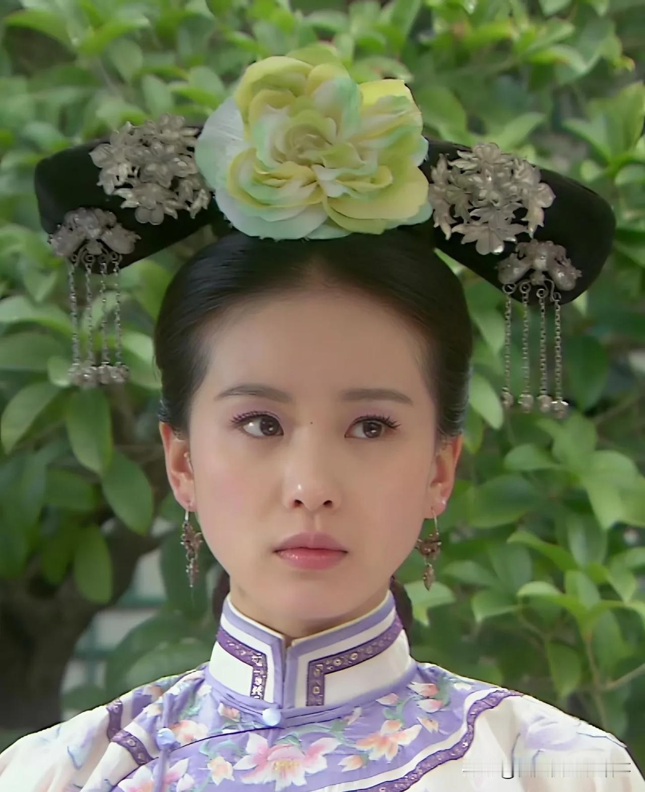 重温《步步惊心》，真的好心疼若曦，她真的太不容易了！
 
她本是现代女子，意外穿