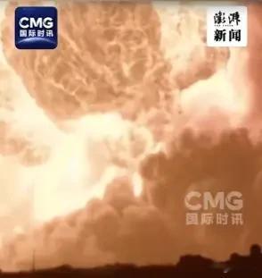 瞬间炸成冲天火球！重型火箭测试突发惨剧，美国航天发展惨遭连环重击！

 
5月2