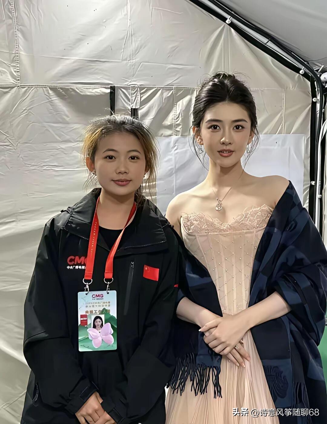 这么高挑的一个美女，颜值是比杨颖高的一个，五官精致小巧玲珑，长相甜美，演技有张有