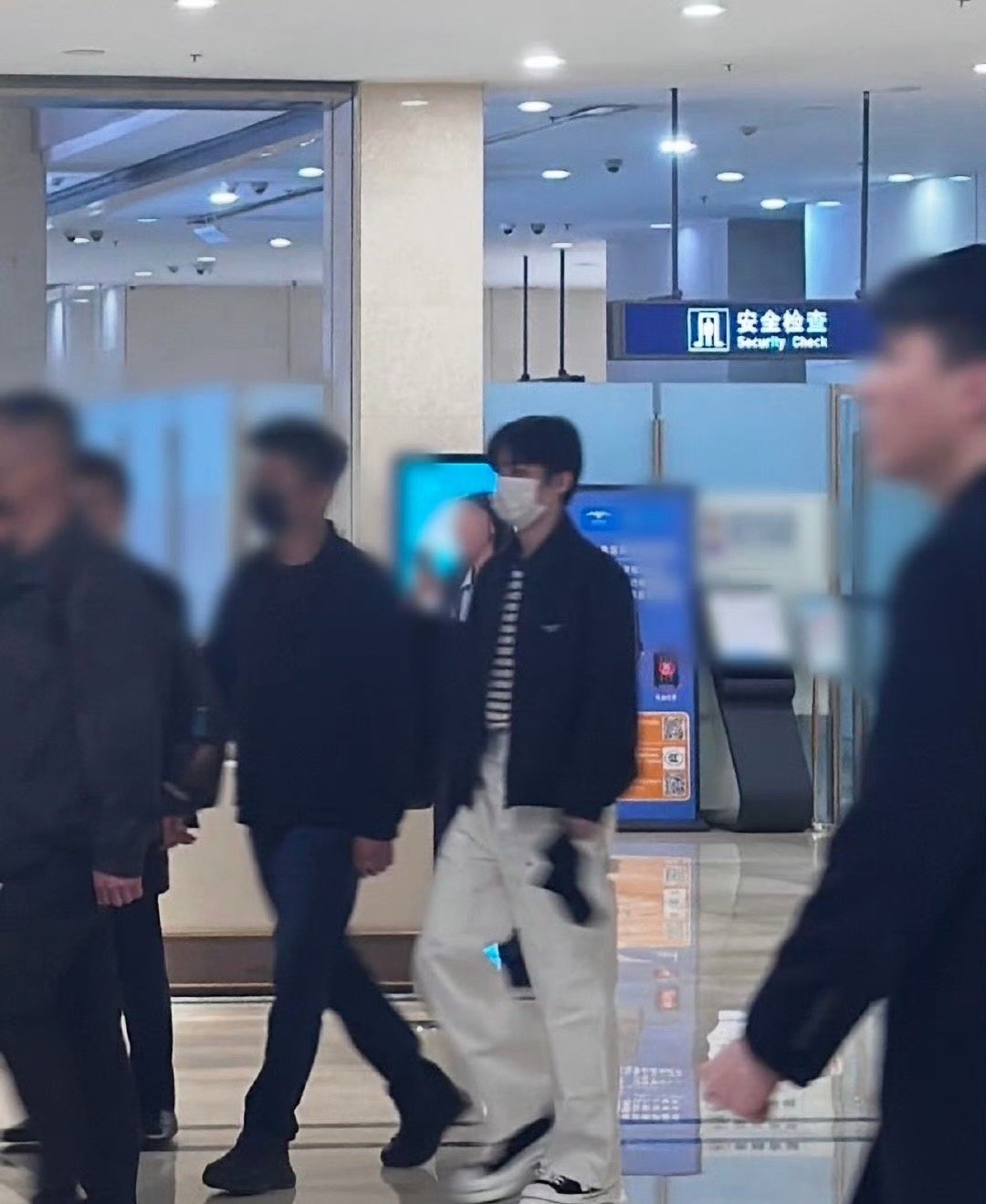 王俊凯浪姐7初舞台录制王俊凯浪姐7初舞台录制路透 路透来了期待期待 