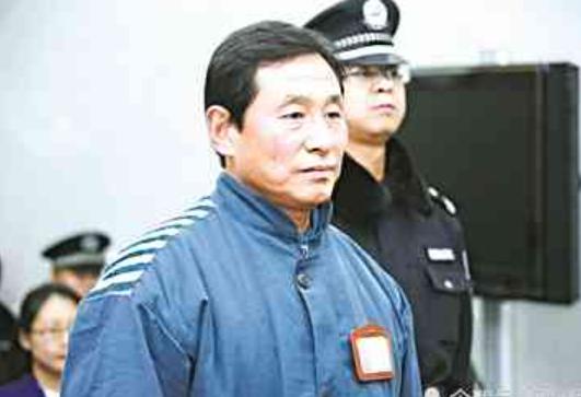 前中国足协副主席、前国家体育总局足球运动管理中心主任南勇，在服刑期间凭借自身努力