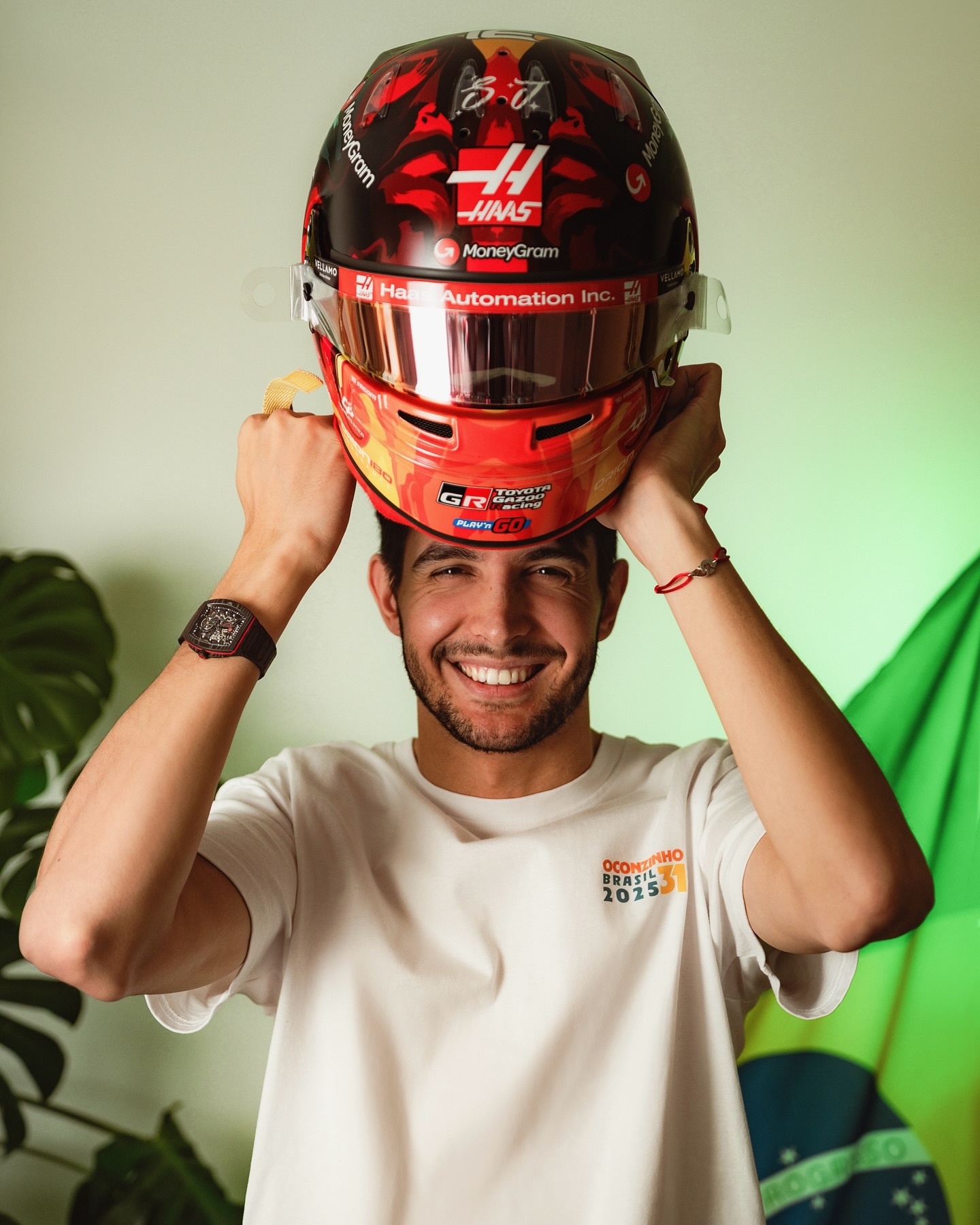 奥康的圣保罗大奖赛特别版头盔🇧🇷F12025F1圣保罗大奖赛 ​​​