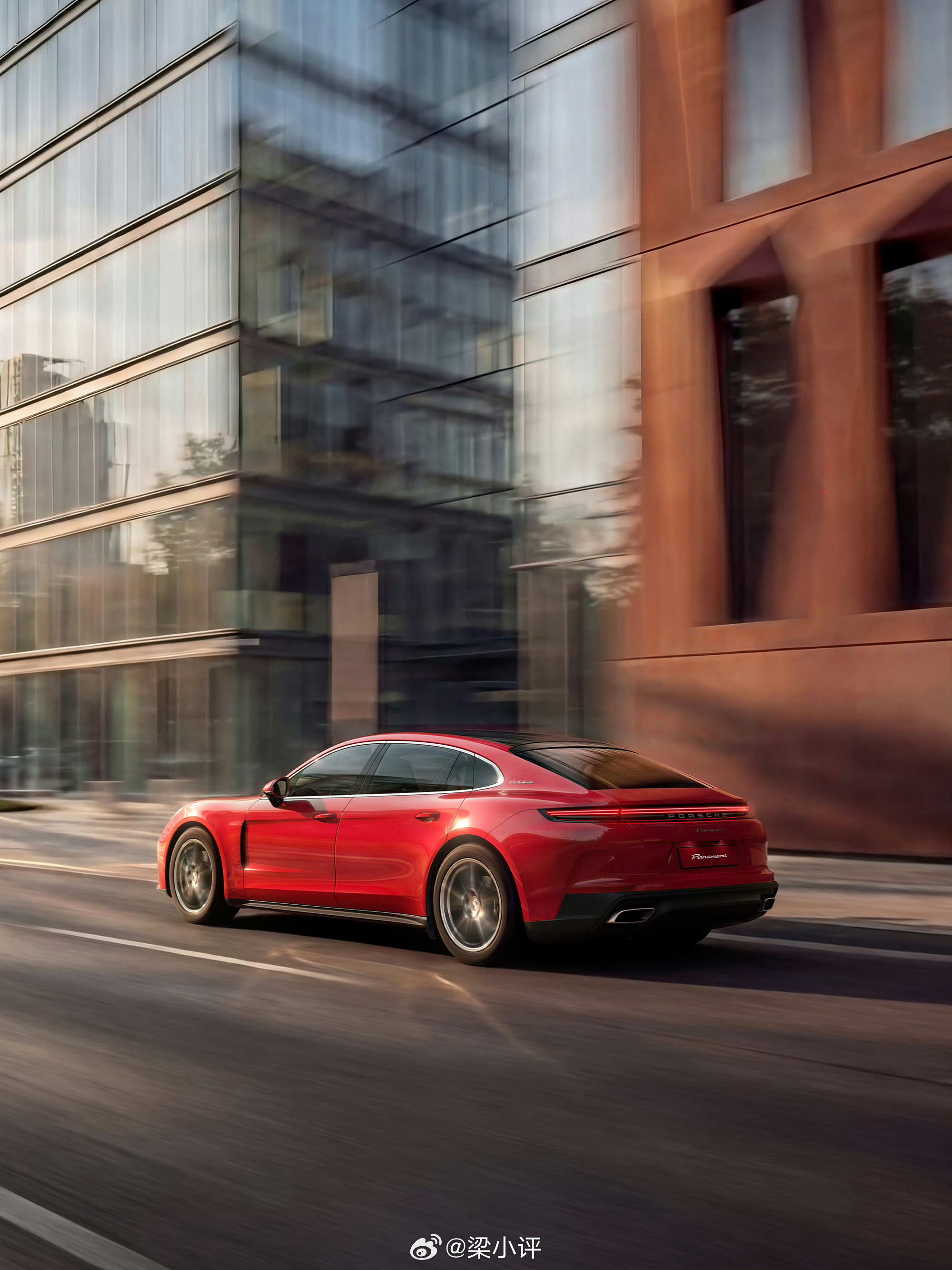 要是有这样一辆高端新能源车就好了：比亚迪的三电+闪充华为的辅助驾驶奔驰的内饰保时