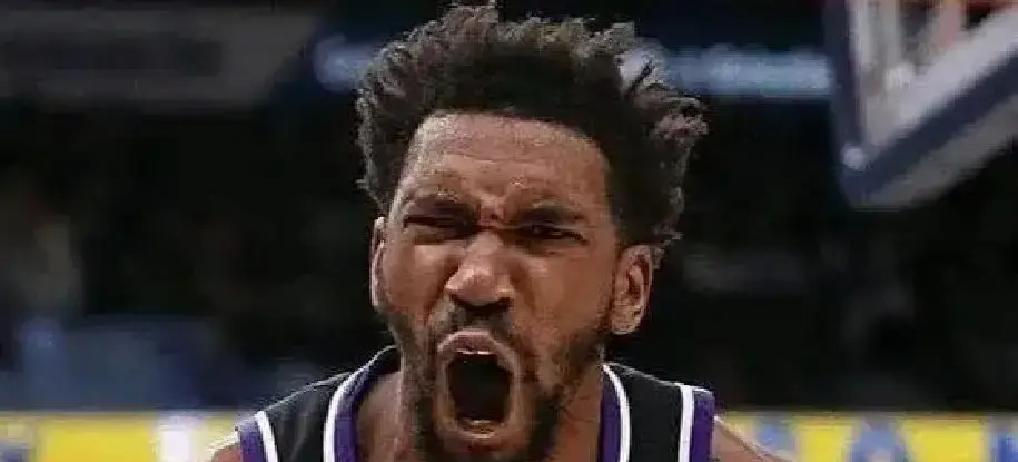 1.7亿税单压垮湖人！
 
湖人现在兜里只剩一张中产，想留里夫斯就得交1.7亿奢