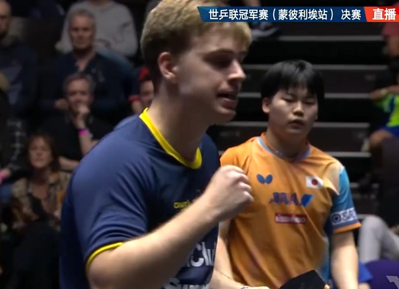 莫雷加德防守反拉太强了，
把松岛辉空打回了原形。

松岛运气不错，
打到了决赛，