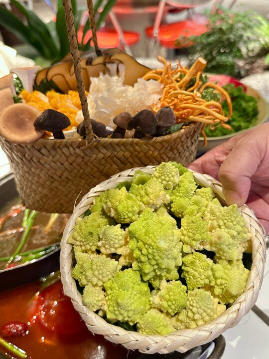 被这家火锅店拿捏了！每次吃都有惊喜