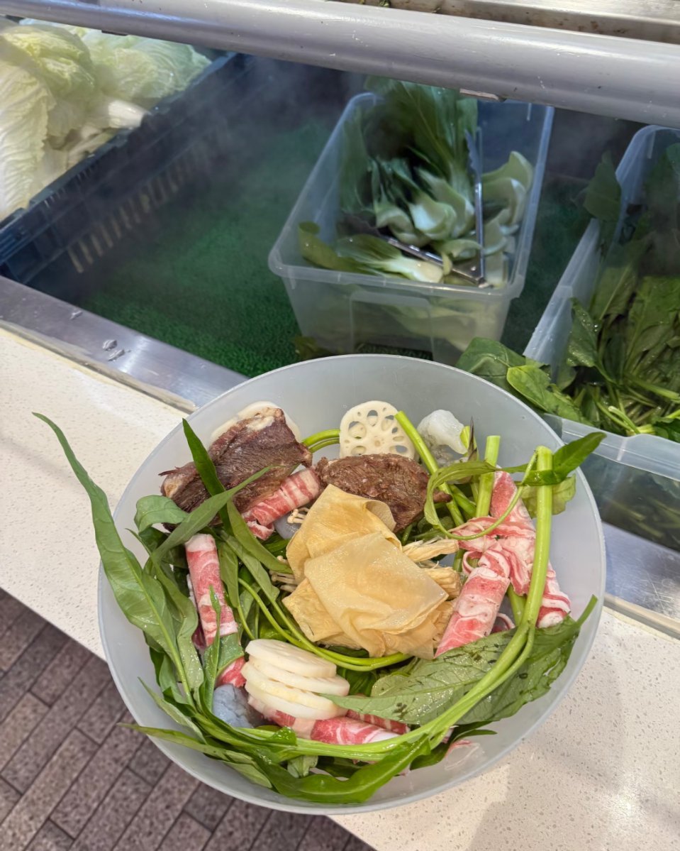 麻辣烫里最拉的菜这个方法真的神奇按照网上经常吃麻辣烫的博主分享，先把菜垫底再把重