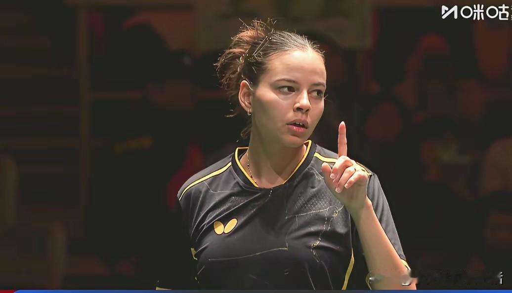 把你的那根手指收回去，
给你两次机会，
你都抓不住，
有再一再二，
没有再三再四