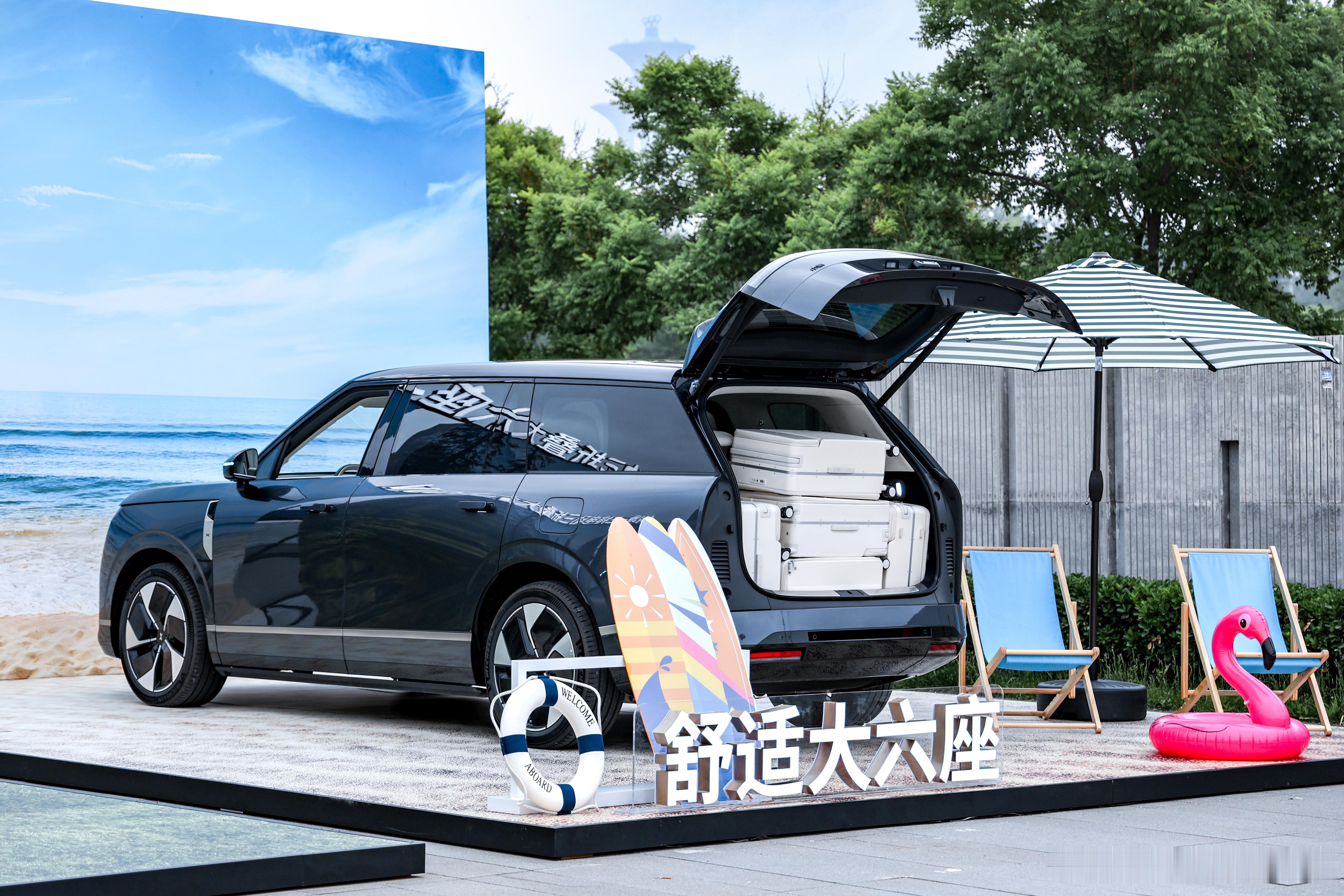 朋友们，今年是“大车年”，各品牌多款旗舰SUV陆续进入市场，为多孩家庭提供了丰富