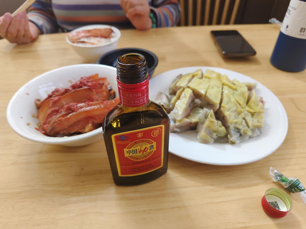 我在磁县品美食：鼓楼焖子
对于已经70岁的我来说，早已过了追求美食的年龄。脾胃功