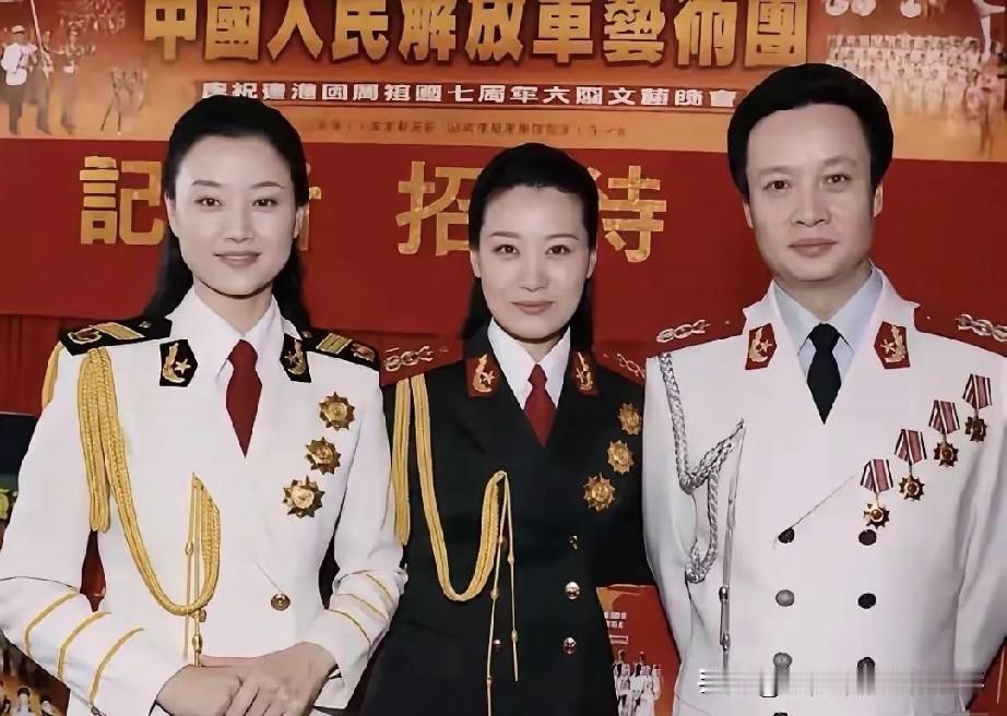 阎维文、宋祖英、谭晶同台，当年这场香港回归晚会留下了哪些经典演唱？