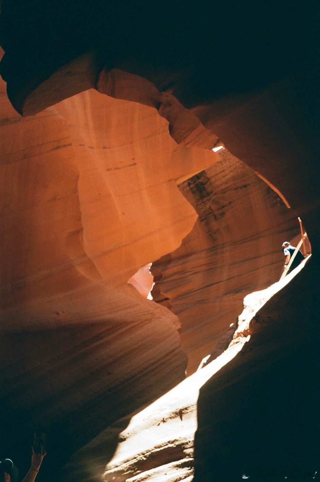 Go West 之三-羚羊谷Konica EFJ Kodak Gold 200 