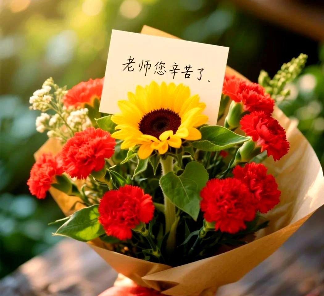 教师节，总是有人和送礼联系起来
 
每年教师节来临，送礼两个字总会被反复提起。其