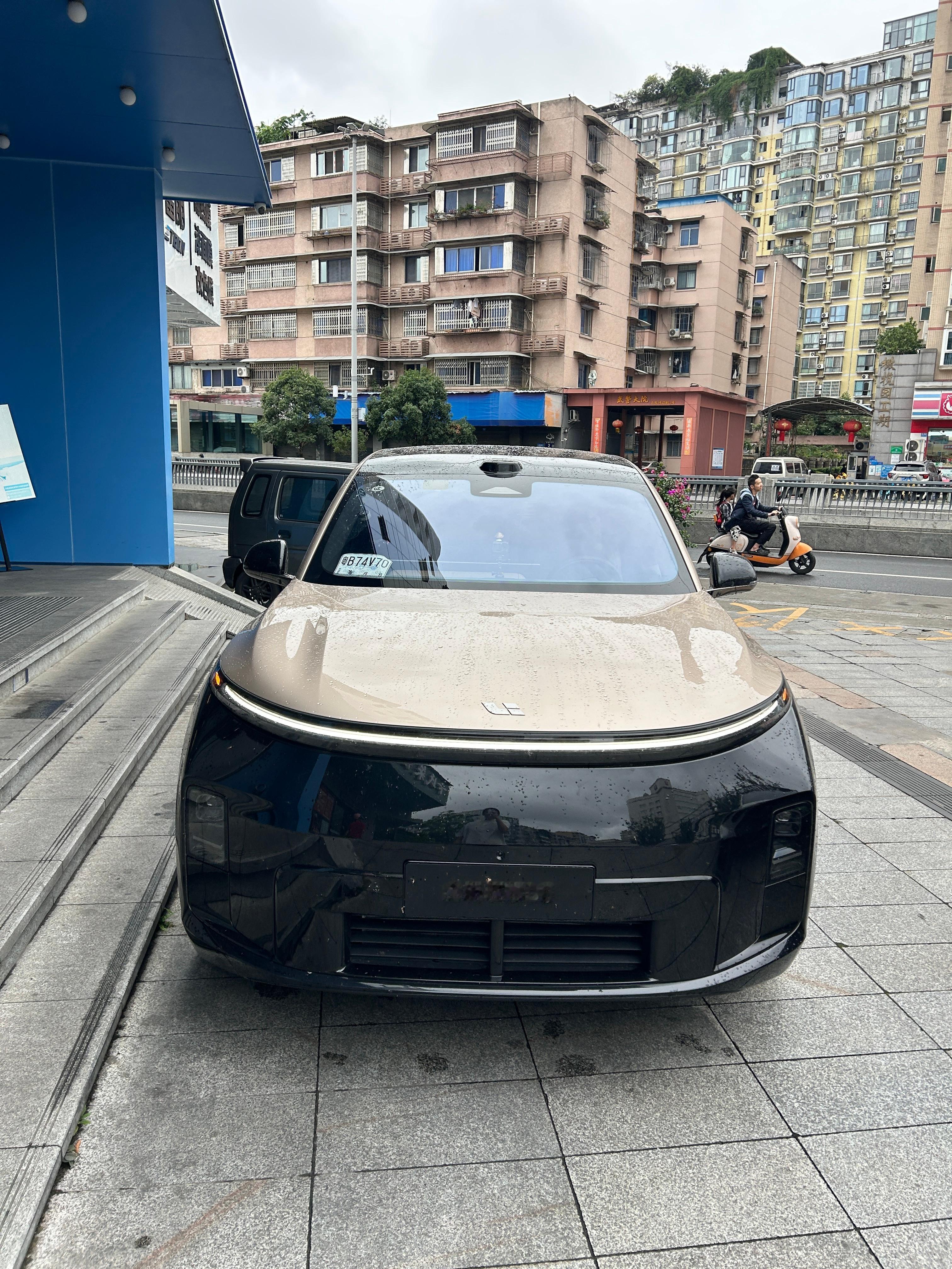 上工！全新理想L8 成都