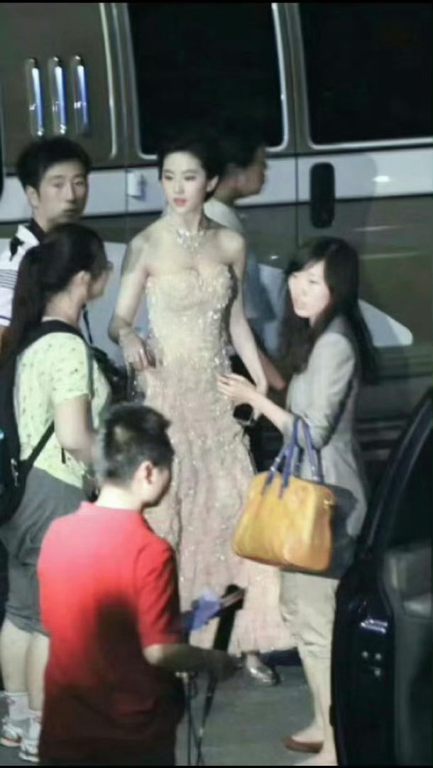 这可是生图啊，不敢想象刘亦菲本人到底有多美 