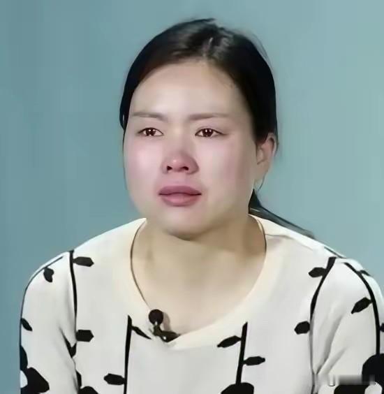 湖北5岁女童惨遭双亲离世，23年后冒全村骂名挖开父母坟墓，真相催人泪下
 
三十