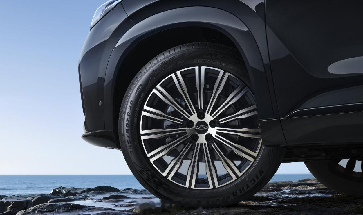 限时权益价14.69万元起，奇瑞全新一代瑞虎9上市了。以前新能源车说油电同价、油