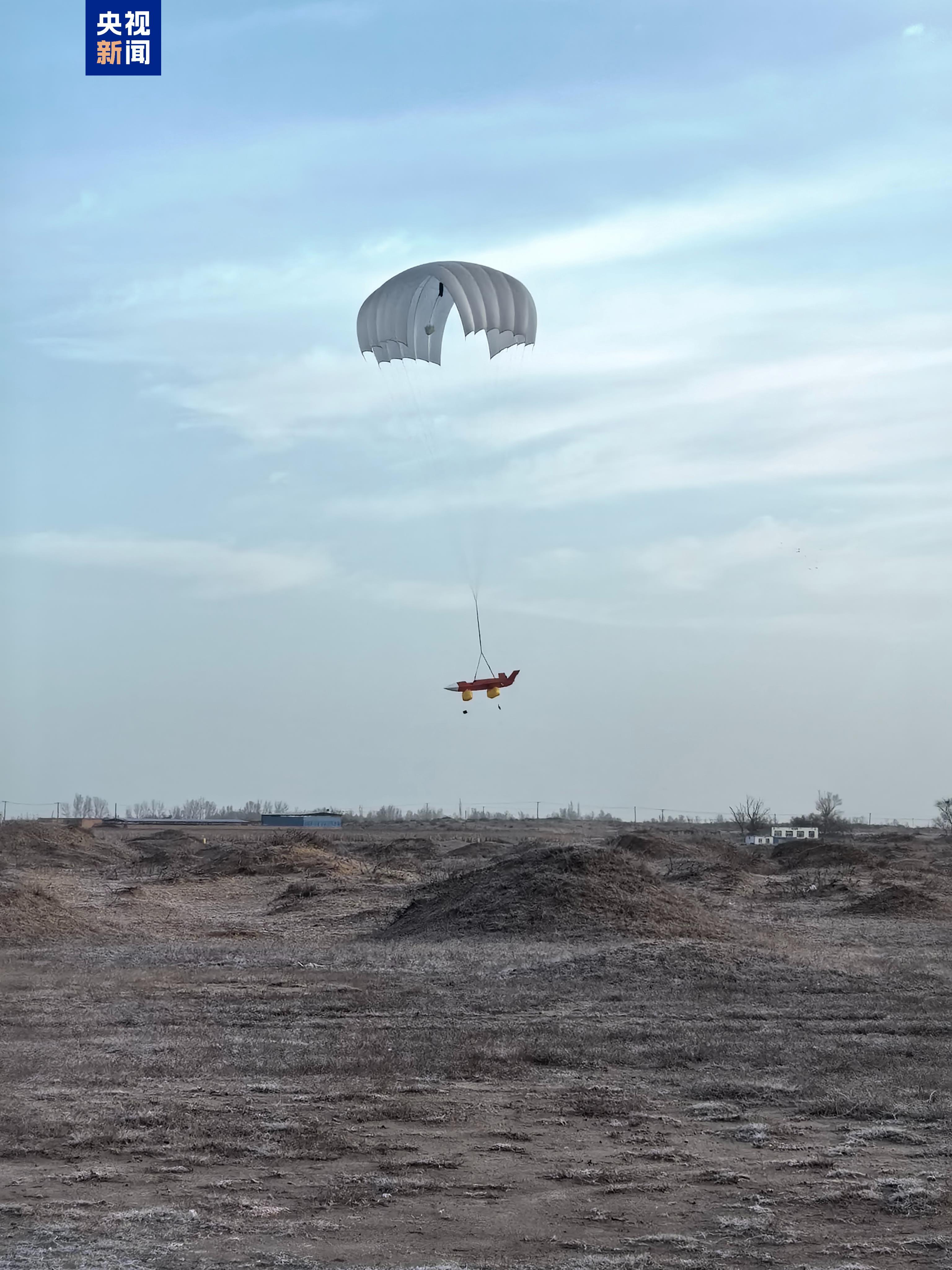 【】由中国航发自主研制的3D打印极简涡喷发动机，圆满完成首次单发飞行试验，标志着