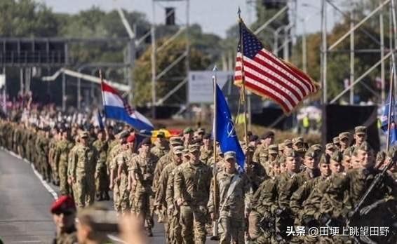 多亏俄乌大战，我们才彻底认清俄罗斯真面目！简单来说就是两句话：东方的命，西方的心