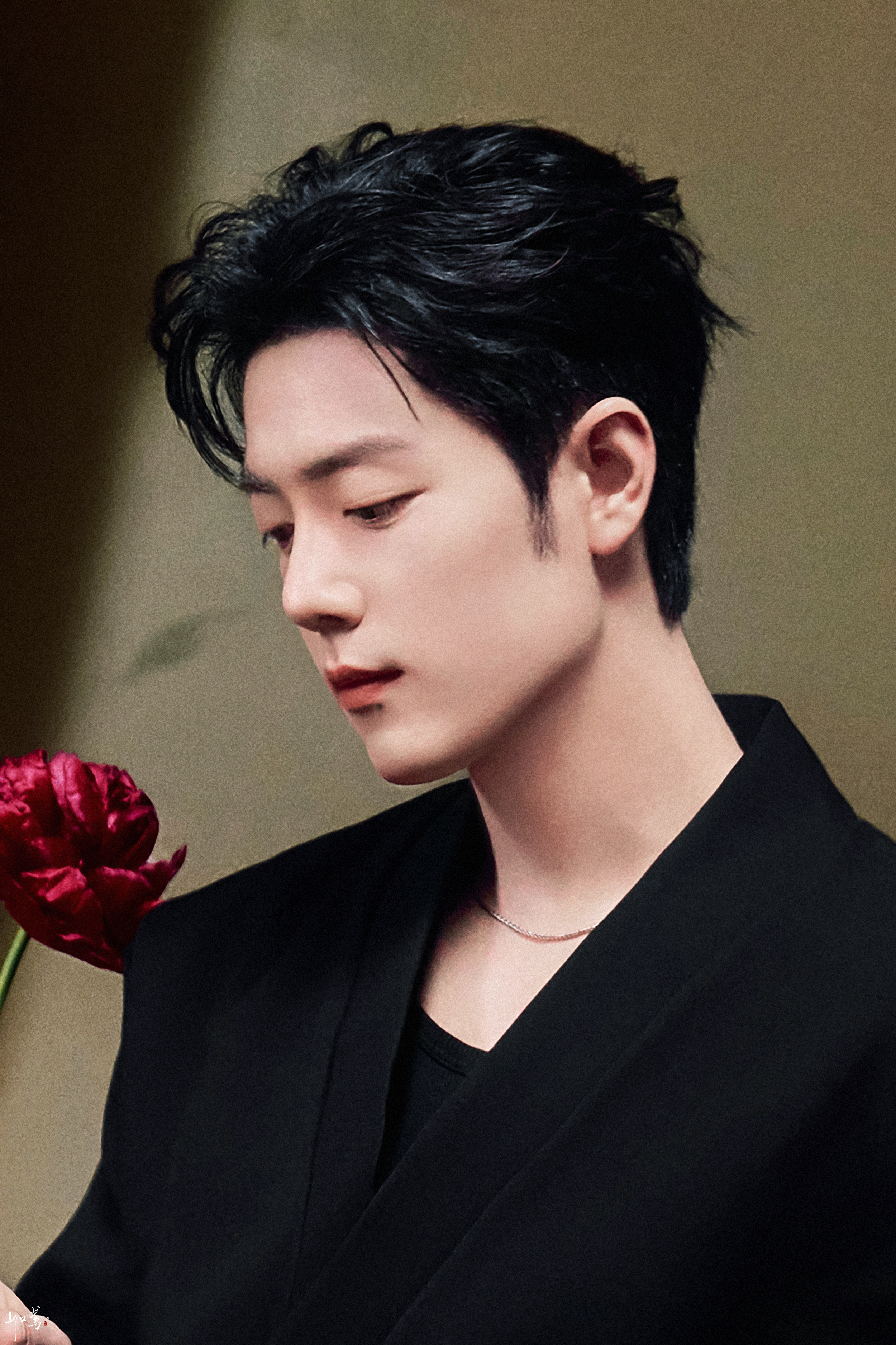暗夜🥀 ​​​