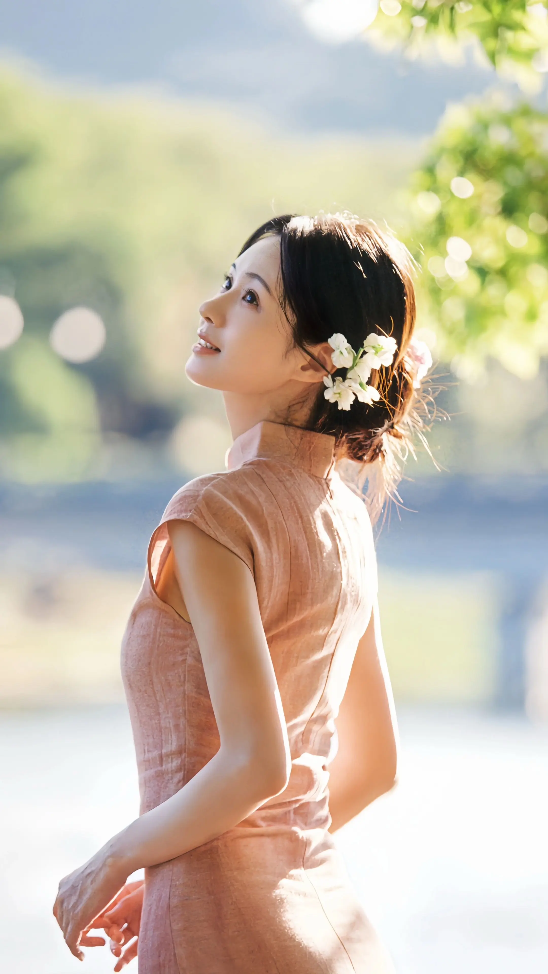 郑合惠子｜旗袍，遇见她，如春水映梨花 ～