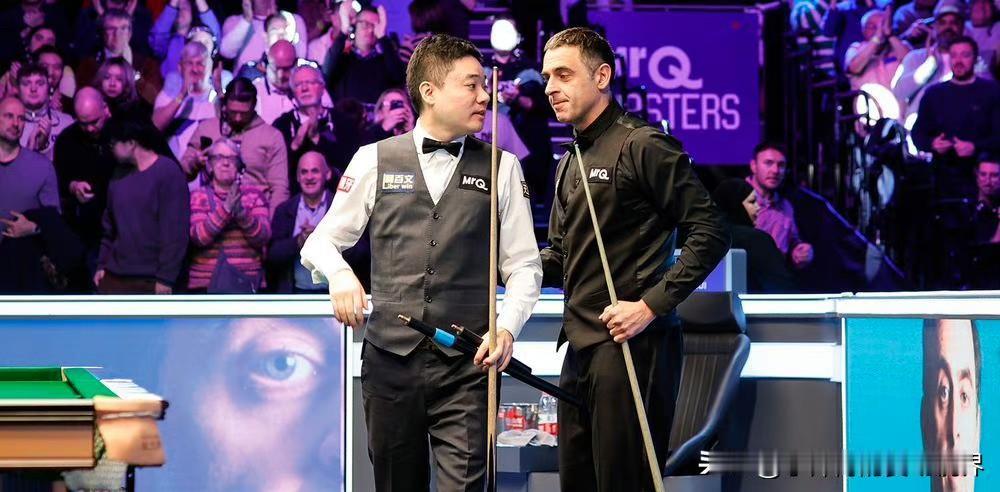 斯诺克大师赛现役各项纪录保持者：

最多决赛：奥沙利文14次
最多冠军：奥沙利文