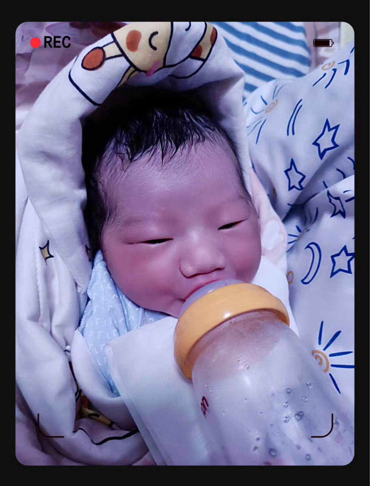 二宝、我们四岁啦。 