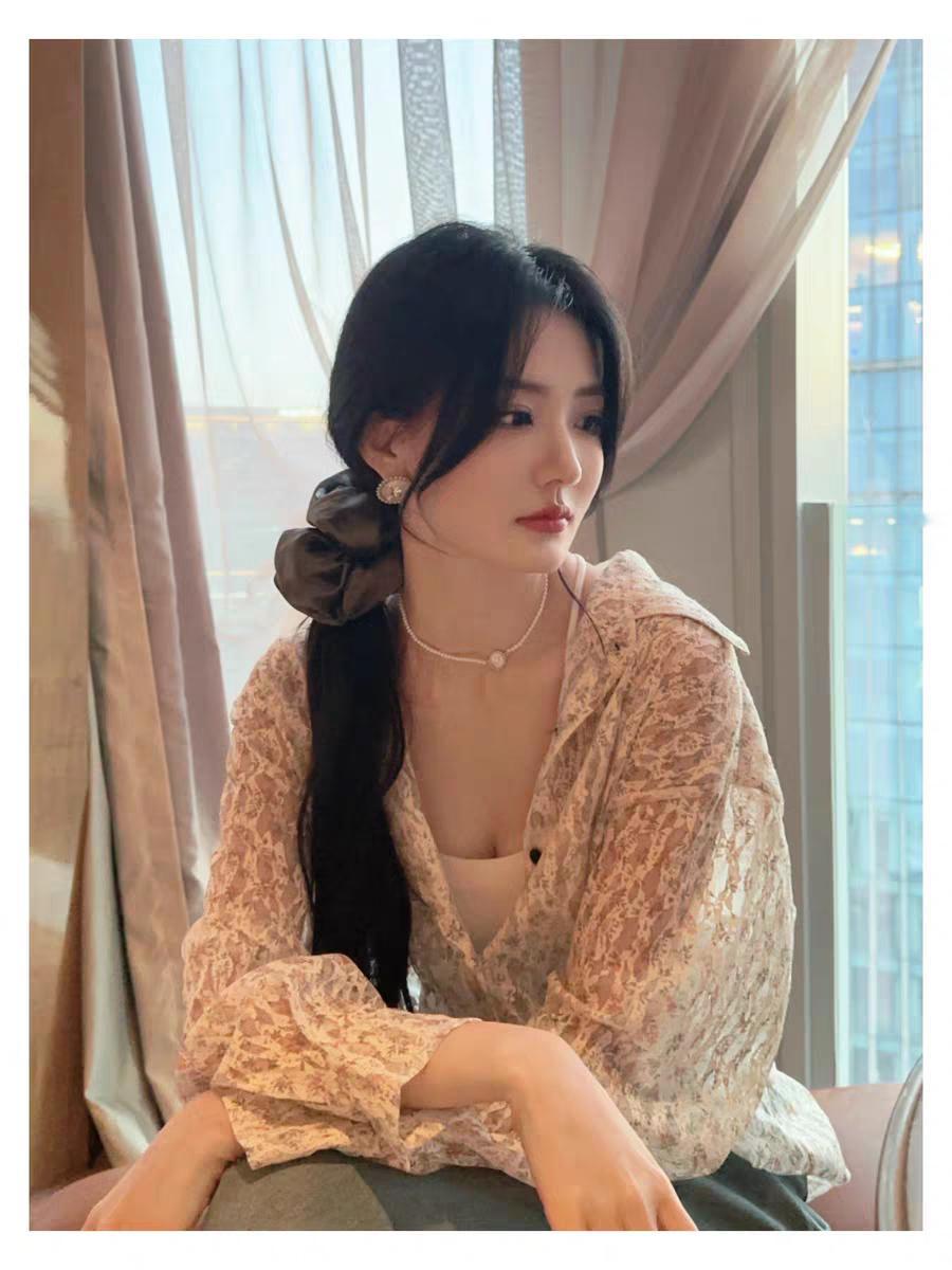 #徐璐[超话]##luff love#XL#徐璐的备忘璐# 穿搭是一种表达时尚，
