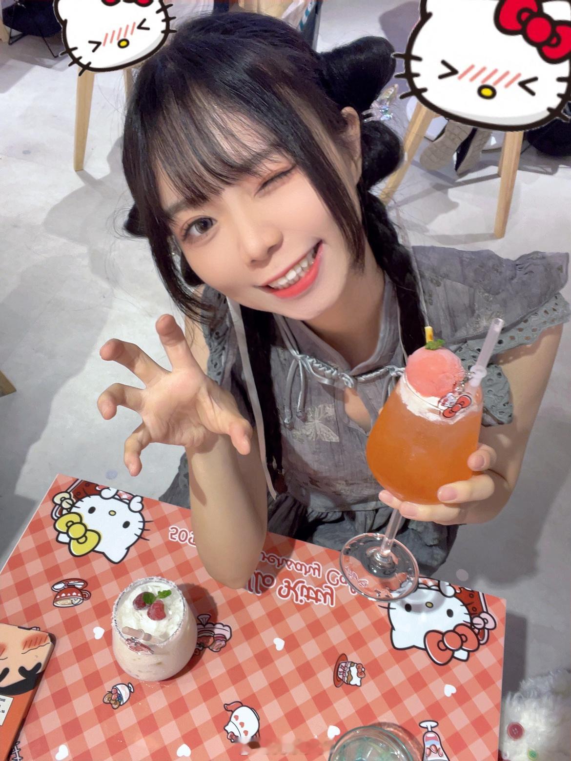 🎀kitty…！^      ʚɞ^ミ⁰̷̴͈  。⁰̷̴͈ ミ ​​​