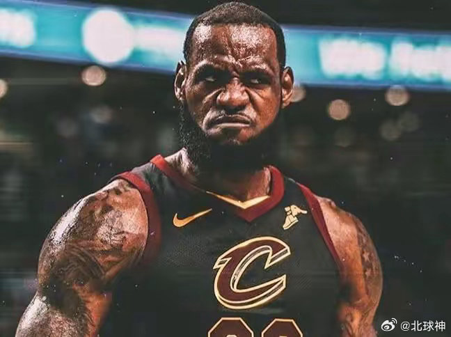 这赛季NBA直接变“养老院全明星赛”了，4位40+老汉同台：👑老詹（41）：场