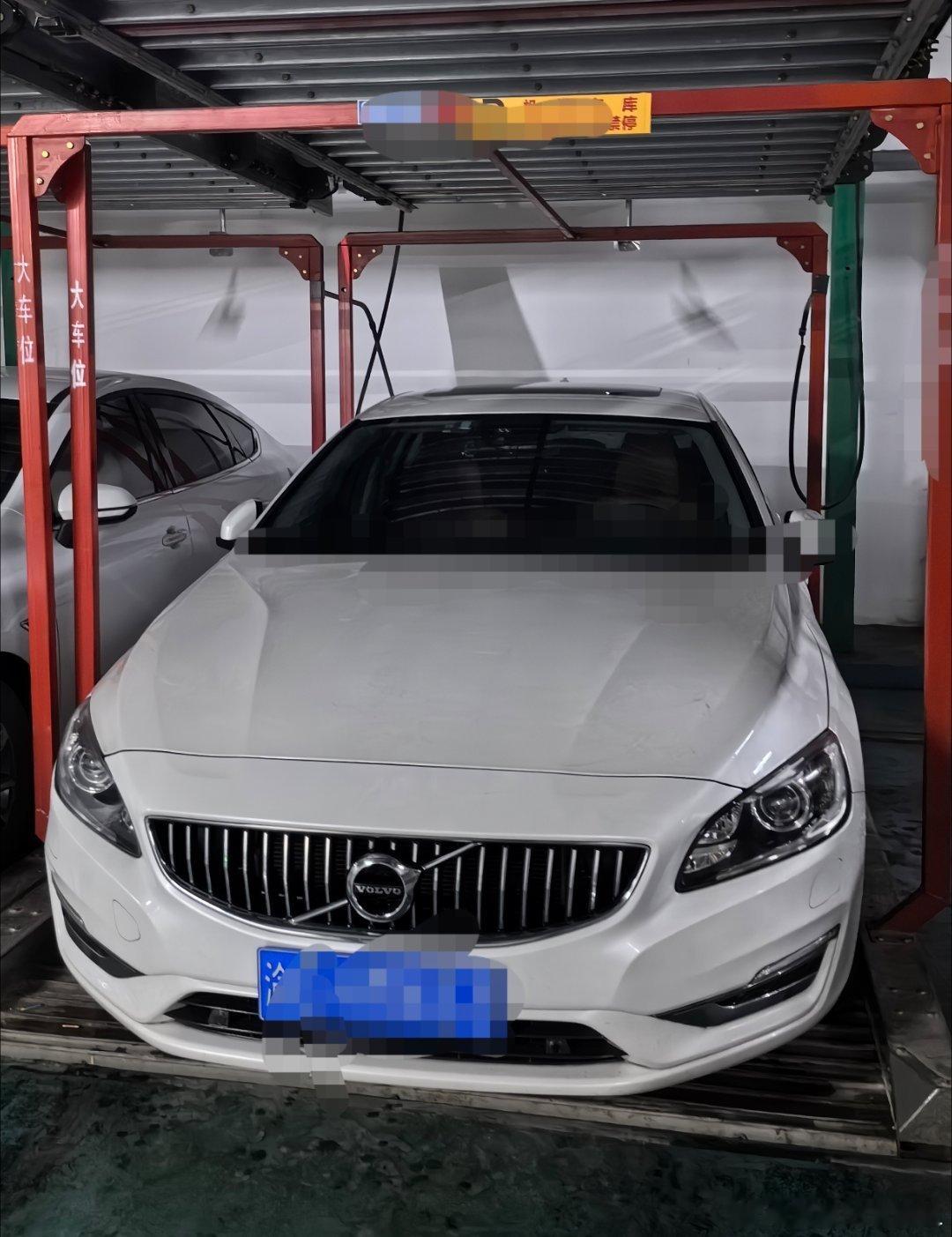 每次外出真的很不喜欢停机械停车位但是在寸土寸金的地方似乎也能理解虽然每次都是一把