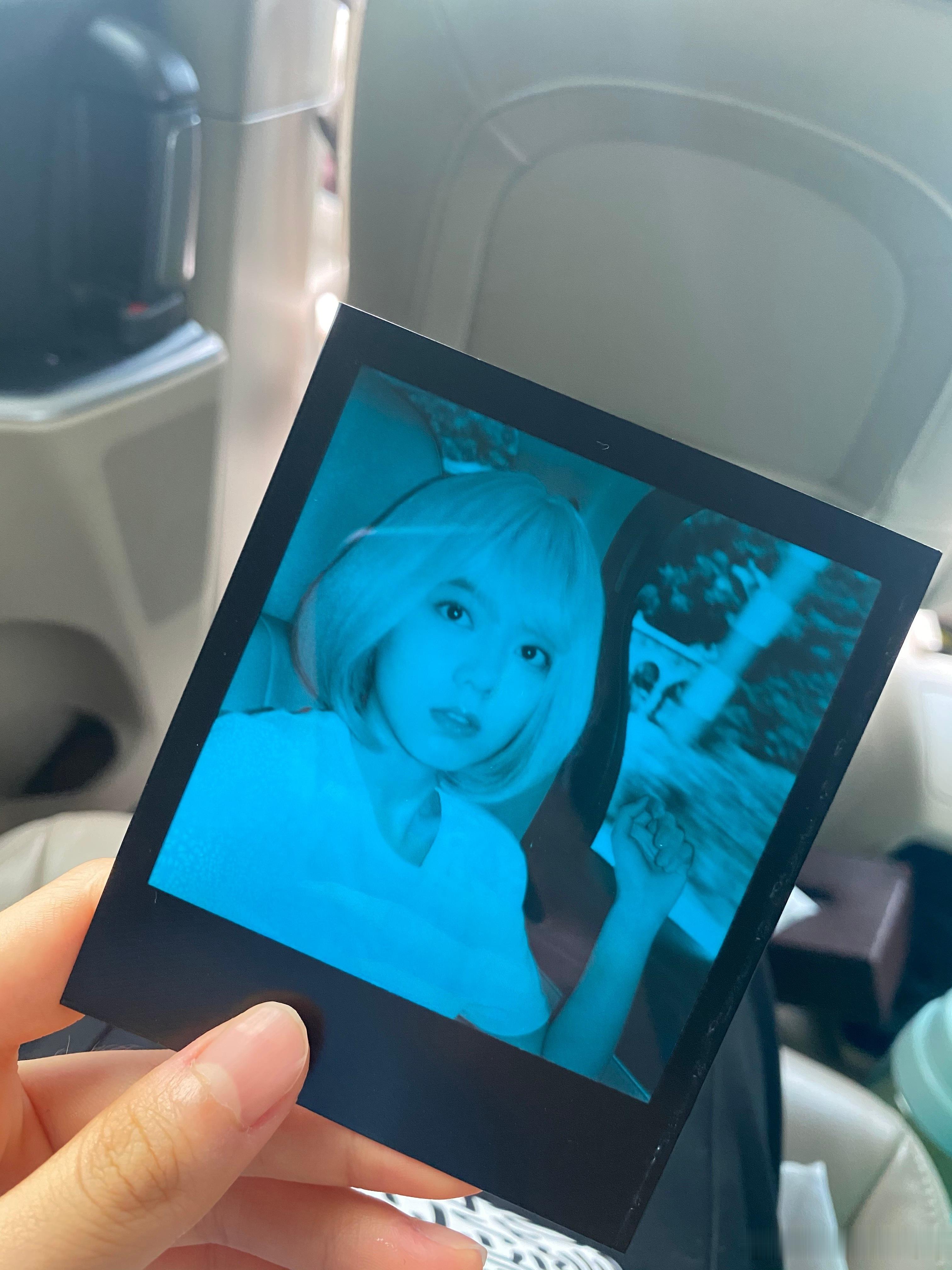赵今麦徐迟 zjm 赵今麦无可替代我沿着星河捡着你遗落在月亮旁的浪漫，银河用月色