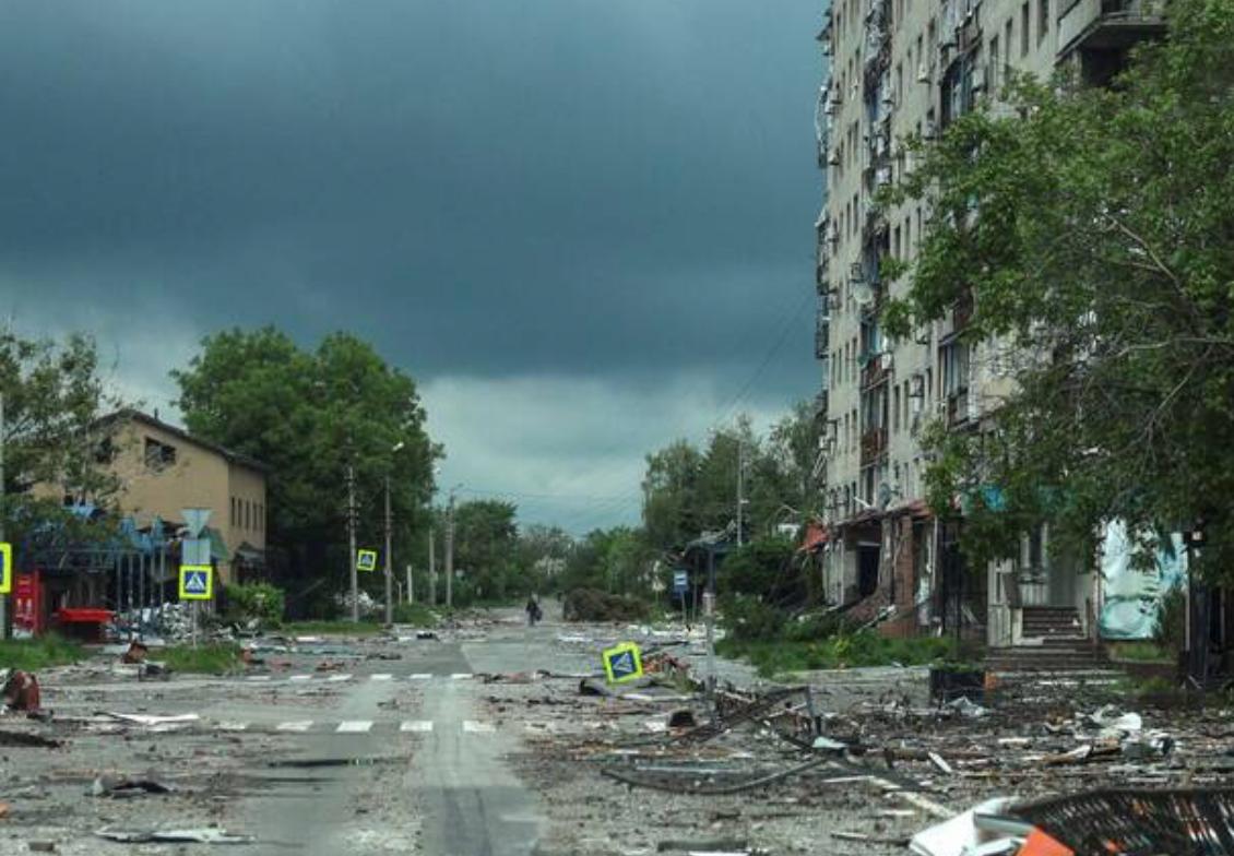 【红军城战役结束了？】

11月30日，格拉西莫夫向普京报告，他们已经拿下了激战