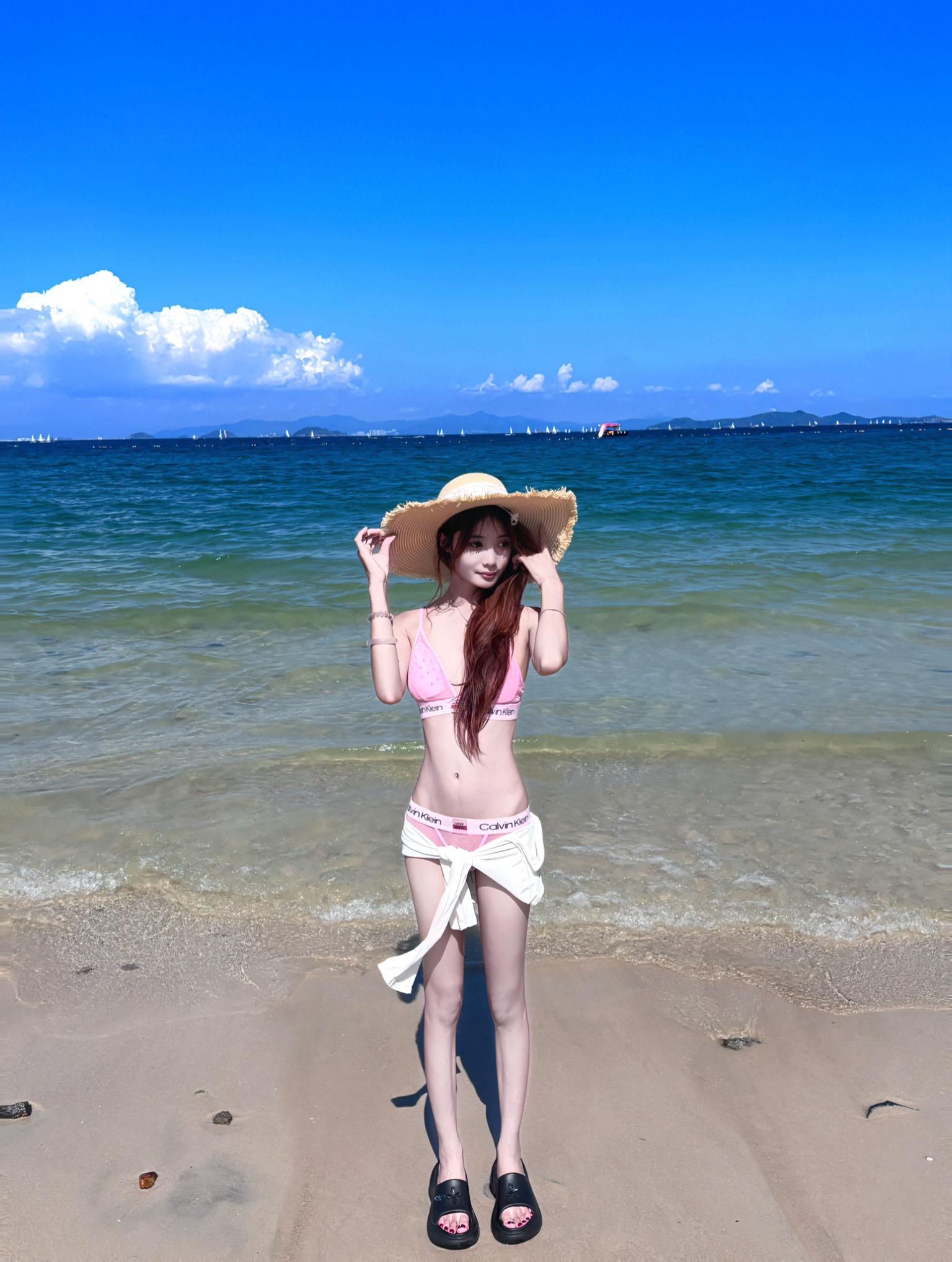 海是自由 我也是。    👙
