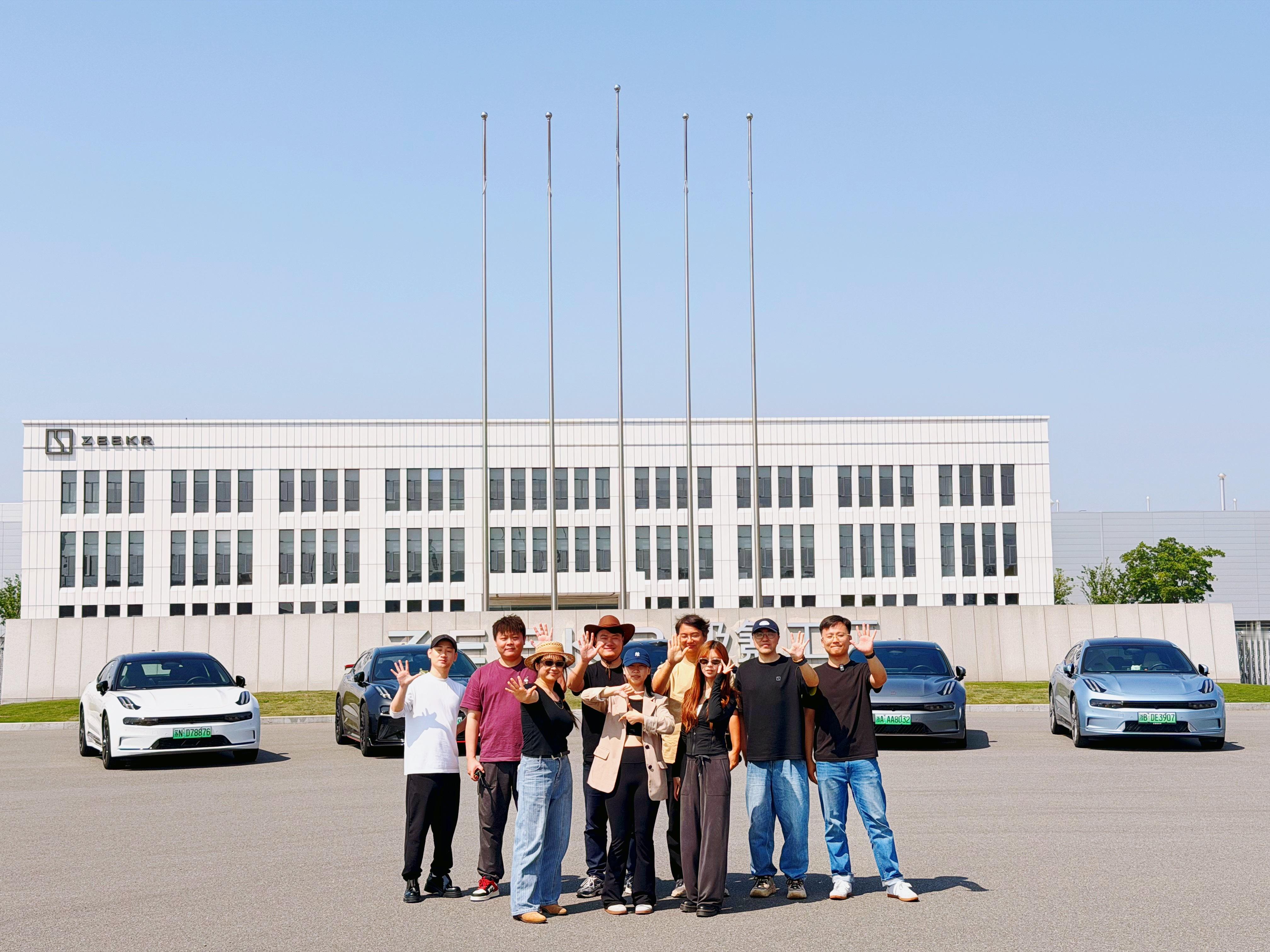 极氪极氪五周年自驾001登顶珠峰大本营 今年的北京车展去不了了这次开着极氪从杭州