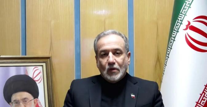 就在刚刚，伊朗公开喊话中国！  
近日，伊朗外长阿拉格齐在接受采访时公开表示：中