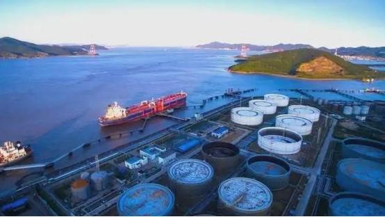 如果继续打下去，中东被打成了废墟，谁得利？毫无疑问，剩下的其他有油气产能和储备的