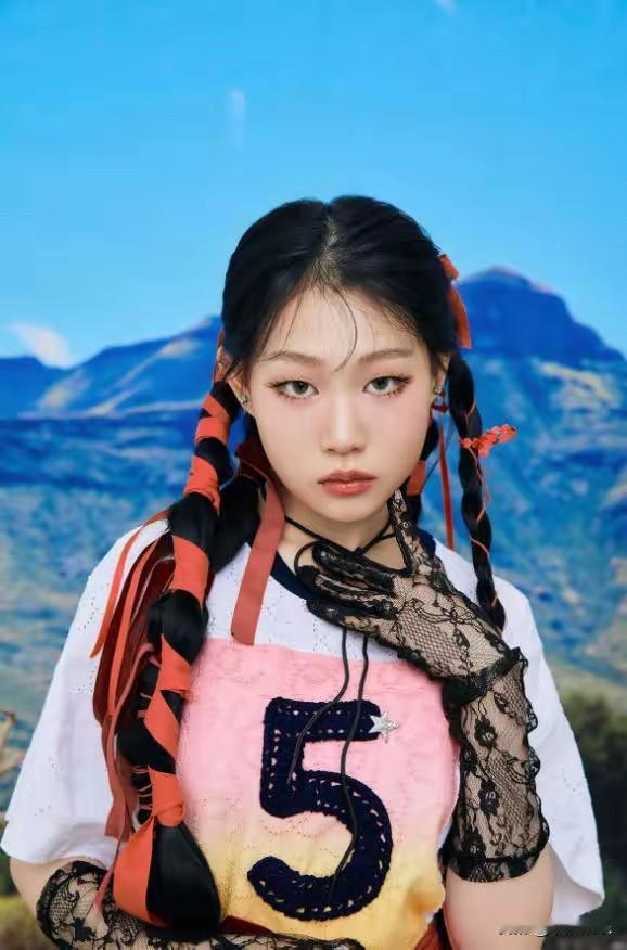 小沈阳这绝对是吃到红利了，

不然不会做这样的决定，

小沈阳女儿沈佳润仅仅只有