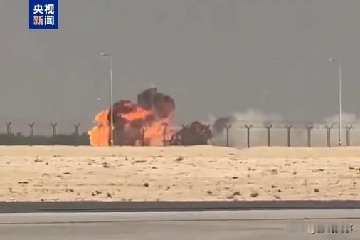 印度又摊事了！
据央视新闻网报道，印度国产“光辉”战机在迪拜航展上飞行表演时坠毁